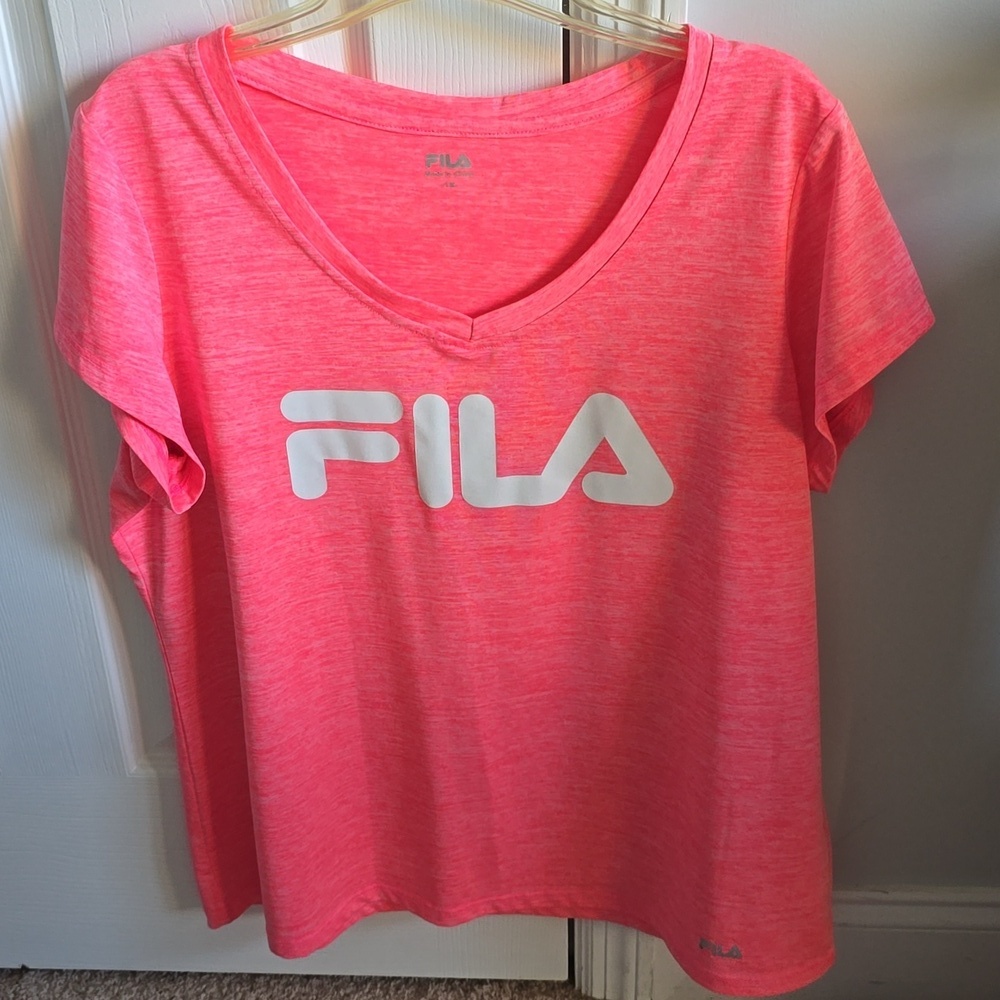 NWOT Fila dri-fit top